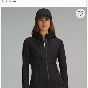 Lululemon black Define Hooded Jacket
Nulu
Size 8